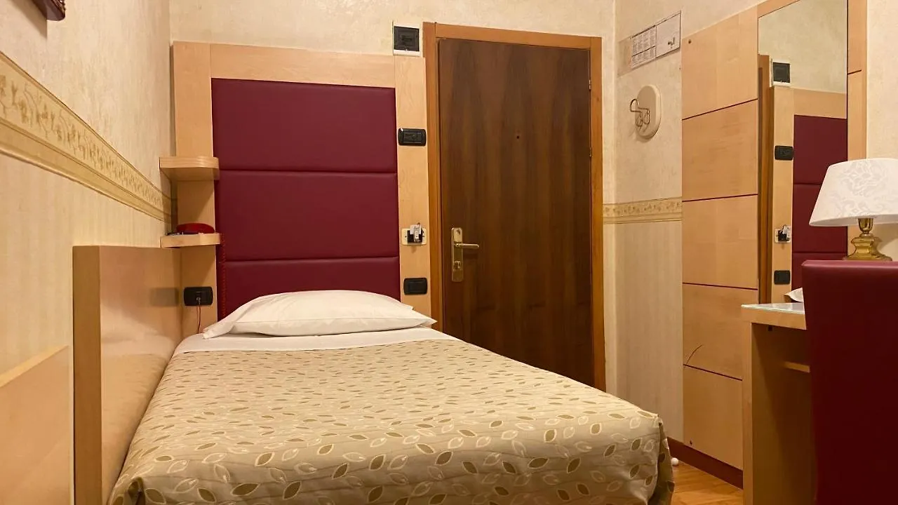 فندق لوجانو توريتا البندقية 4*,